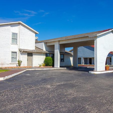 Studio Inn Extended Stay Oklahoma City Airport By Oyo Eksteriør bilde