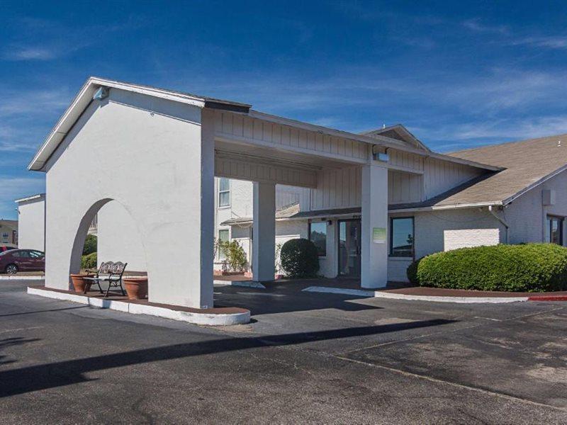 Studio Inn Extended Stay Oklahoma City Airport By Oyo Eksteriør bilde