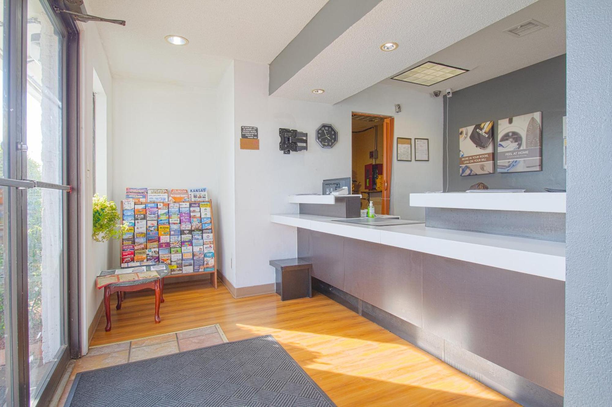 Studio Inn Extended Stay Oklahoma City Airport By Oyo Eksteriør bilde