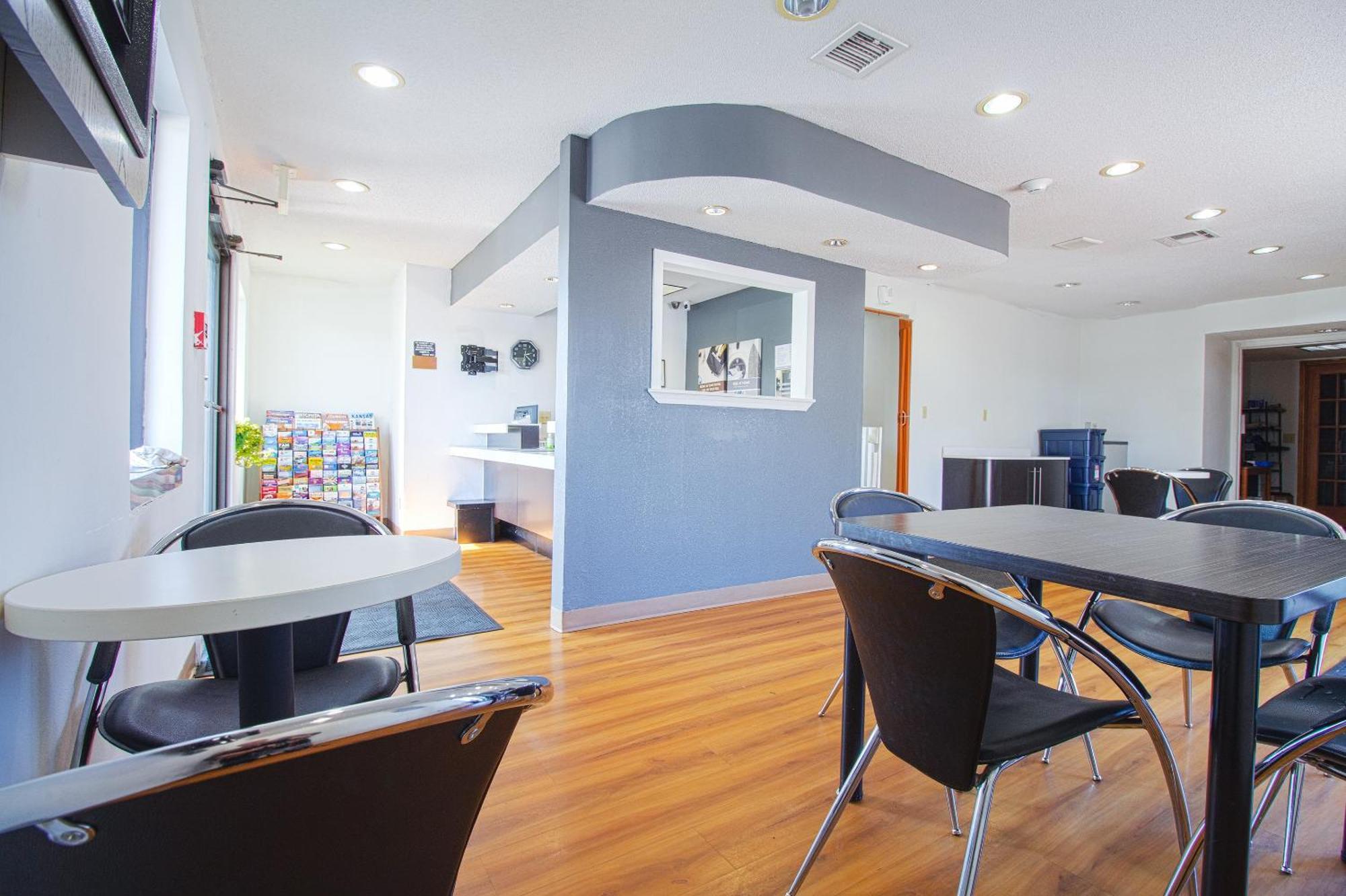Studio Inn Extended Stay Oklahoma City Airport By Oyo Eksteriør bilde