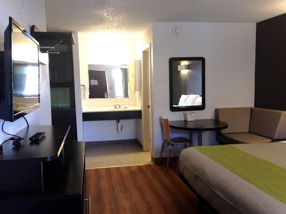 Studio Inn Extended Stay Oklahoma City Airport By Oyo Eksteriør bilde